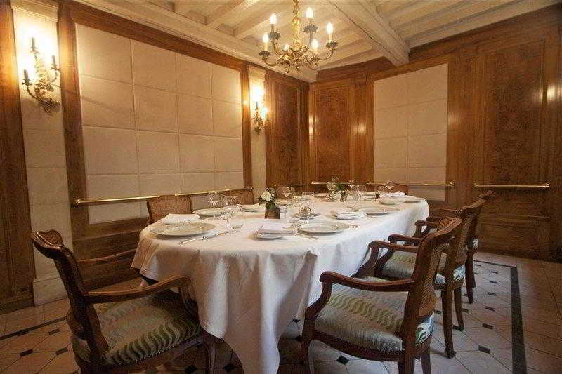 Hotel Restaurant Le Dauphin Et Le Spa Du Prieure Caen Buitenkant foto