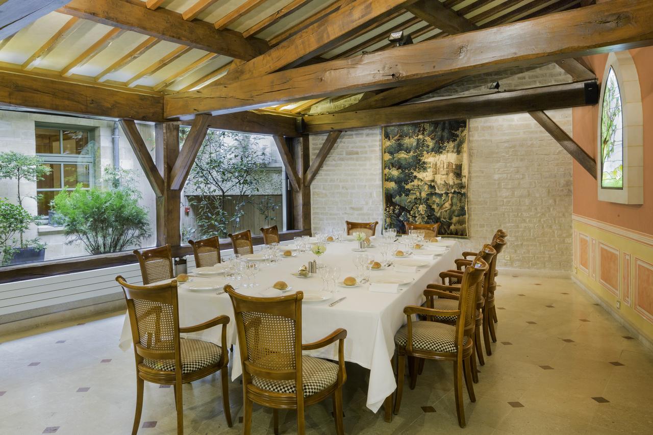 Hotel Restaurant Le Dauphin Et Le Spa Du Prieure Caen Buitenkant foto